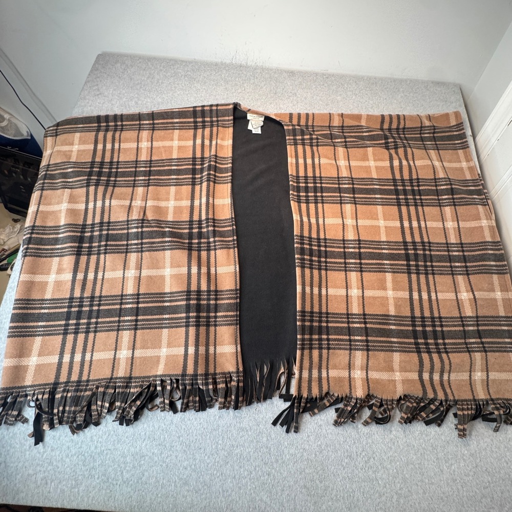 Martha Stewart‎ Poncho Shawl Wrap Fleece Brown Black Plaid Fringe Hem OS NEW